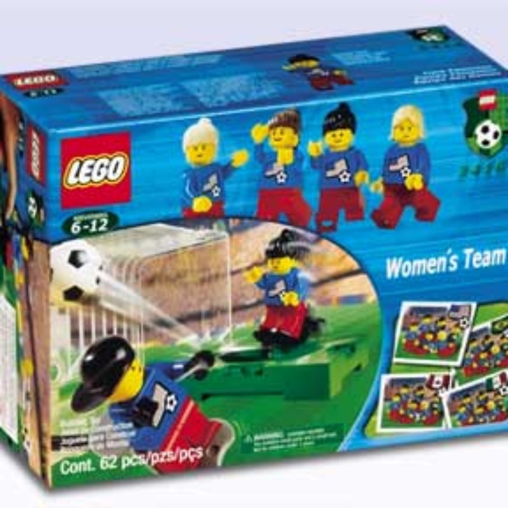 LEGO SPORTS "Women's Team" 3416 UNOPENED Released in 2001.